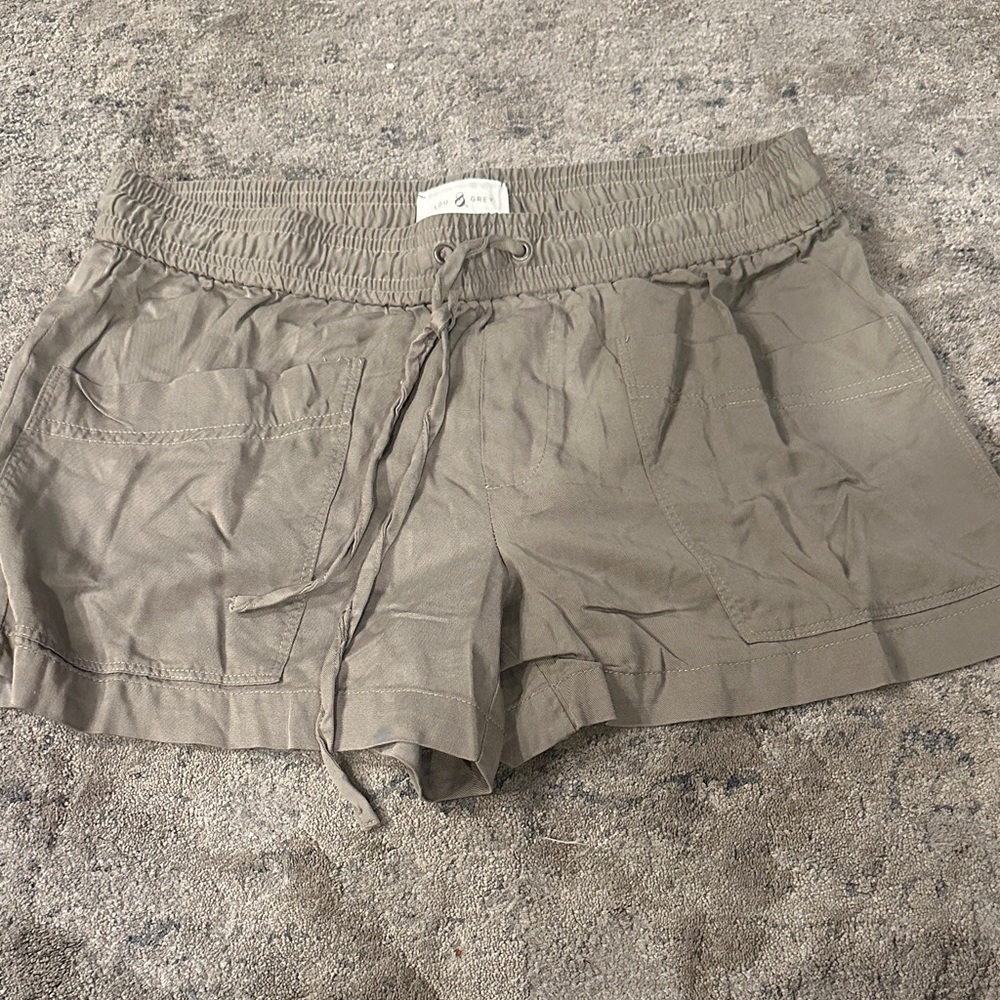 Lou & Grey Women's Casual Tan Shorts
